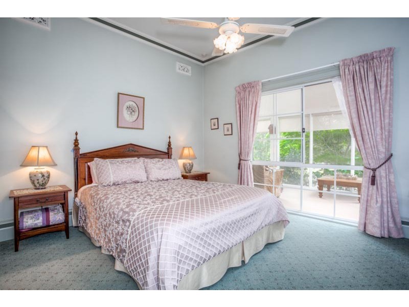 44 Melbourne Road, Gisborne VIC 3437