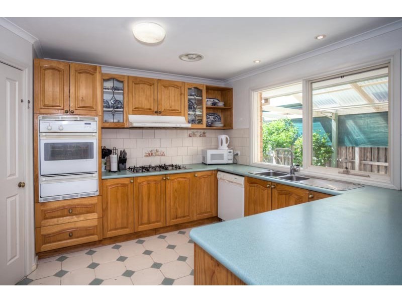 6 Chessy Park Drive, New Gisborne VIC 3438