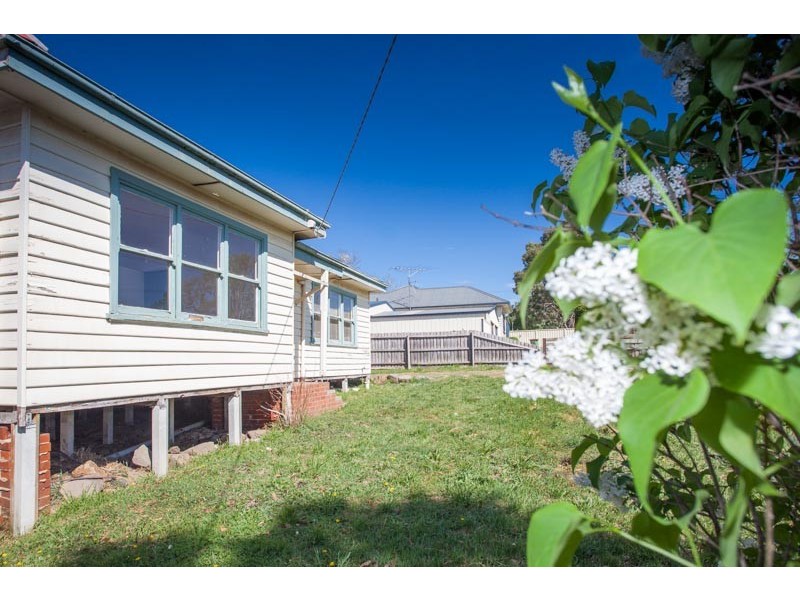 18 Clowes Street, Tylden VIC 3444