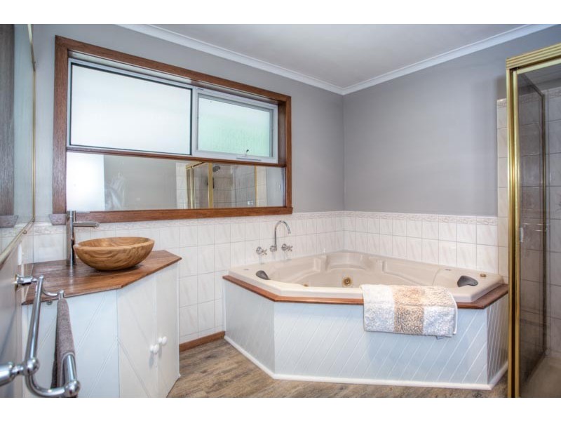 114 Sheedy Road, Gisborne VIC 3437