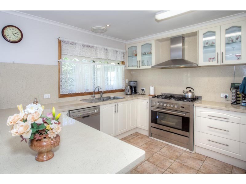 7 Morrow Road East, New Gisborne VIC 3438