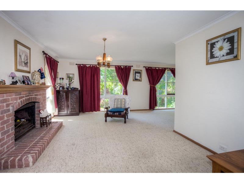 40 Macedon Close, New Gisborne VIC 3438