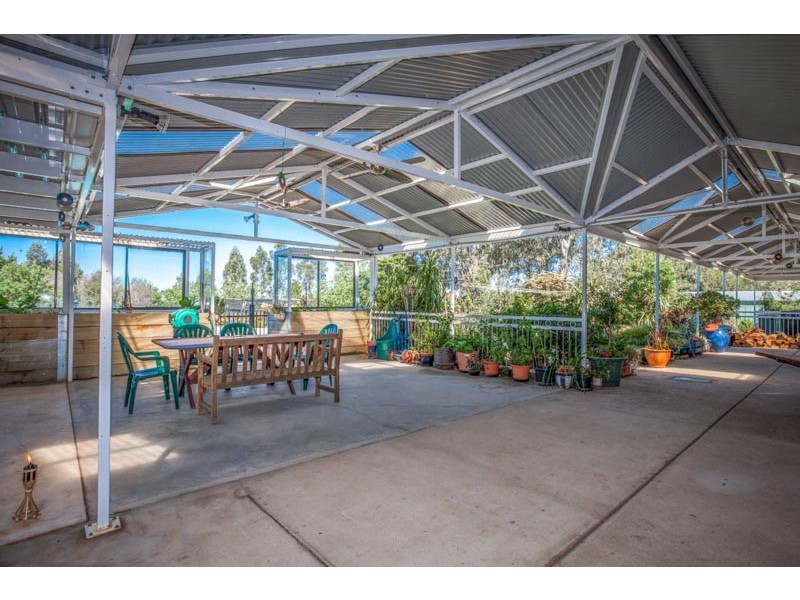 40 Macedon Close, New Gisborne VIC 3438