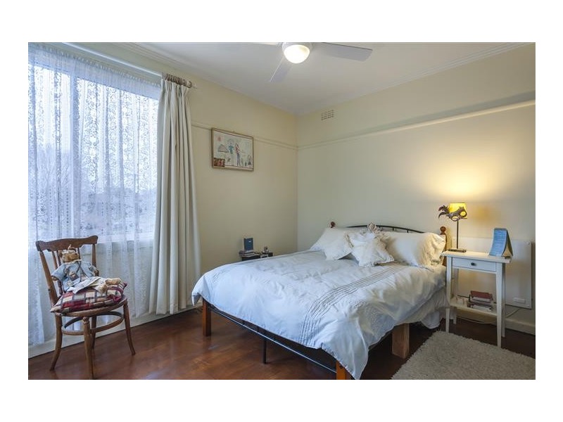25 Palmer Place, Kyneton VIC 3444