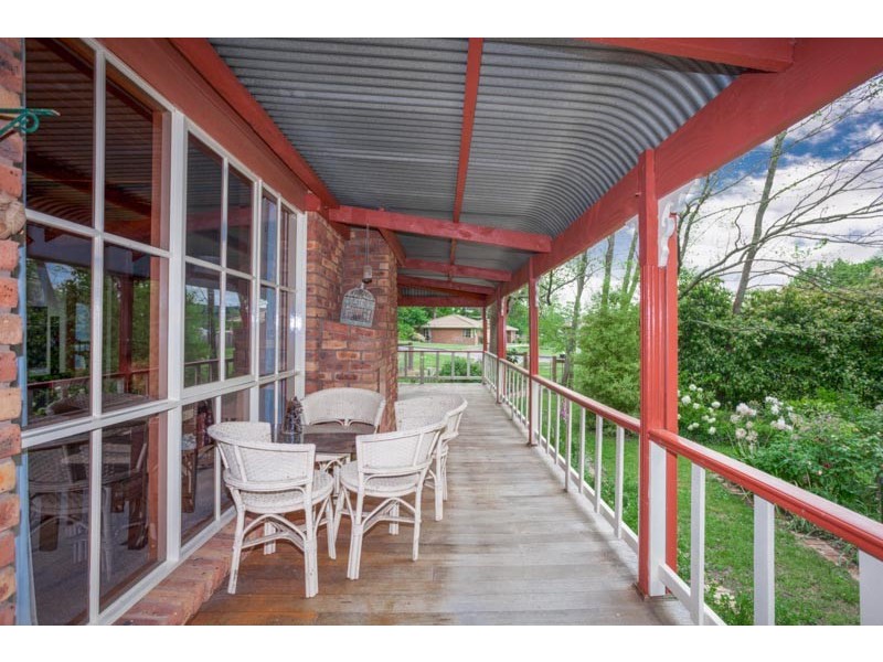 17 Fisher Street, Gisborne VIC 3437