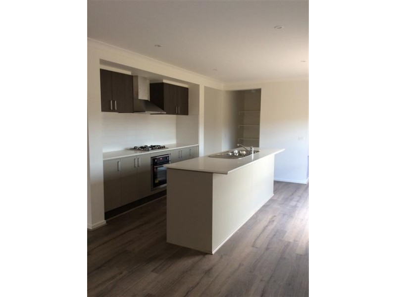 1 Blake Place, Brookfield VIC 3338