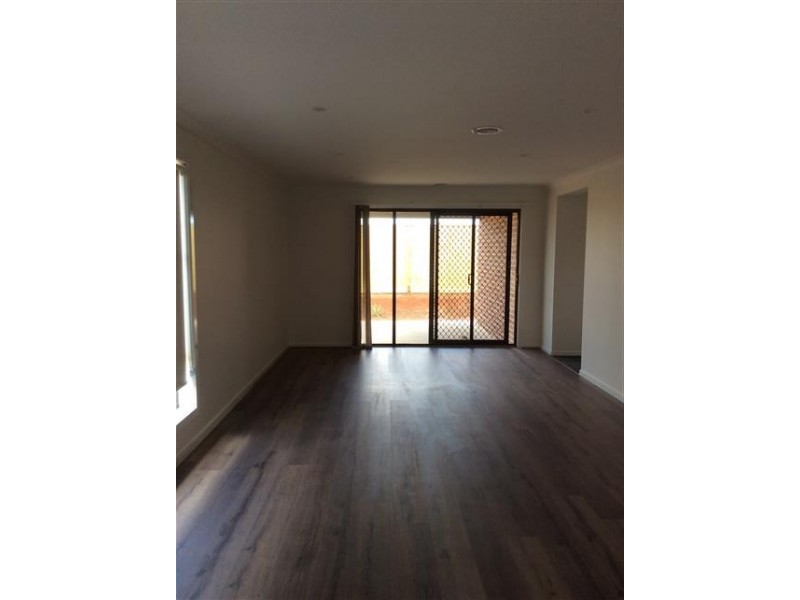 1 Blake Place, Brookfield VIC 3338