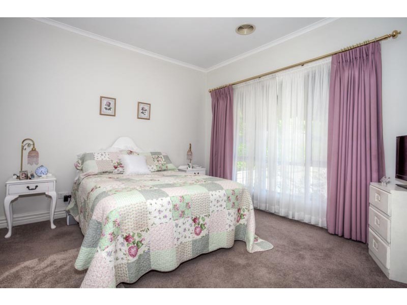 3 / 15-17 Rodney Street, Gisborne VIC 3437