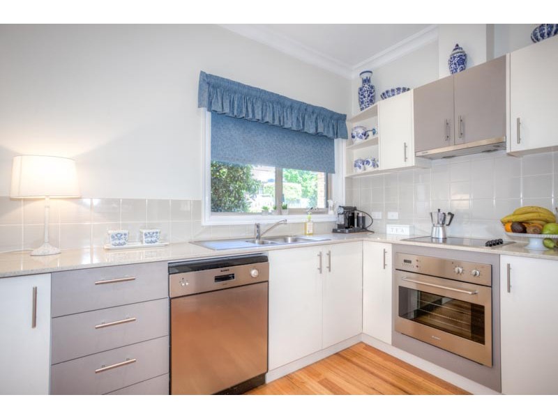 3 / 15-17 Rodney Street, Gisborne VIC 3437