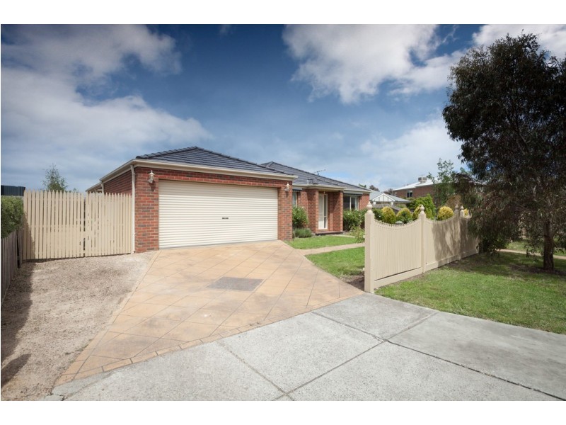 5 Hyperno Court, New Gisborne VIC 3438