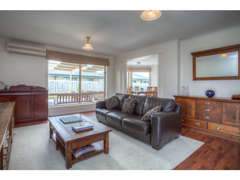 5 Hyperno Court, New Gisborne VIC 3438