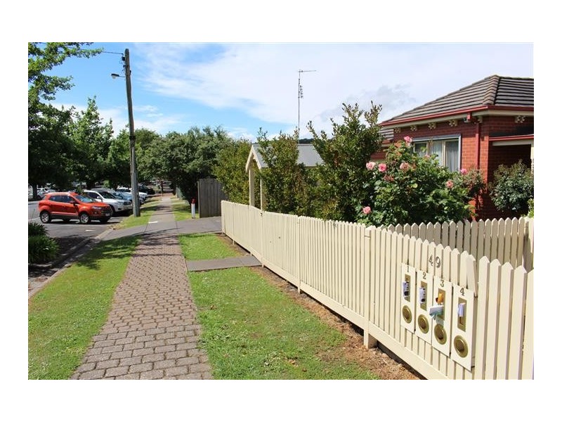 1/49 Brantome Street, Gisborne VIC 3437