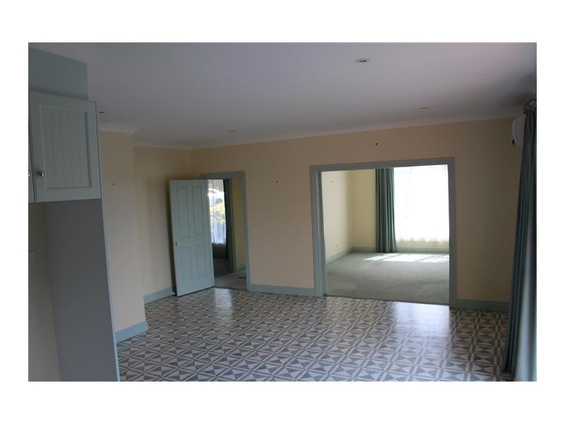 1/49 Brantome Street, Gisborne VIC 3437