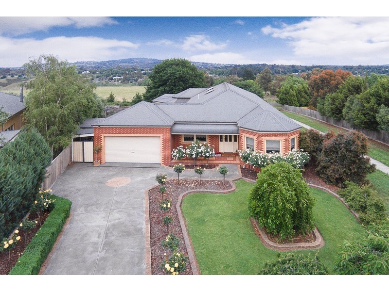 4 Olivia Court, Gisborne VIC 3437