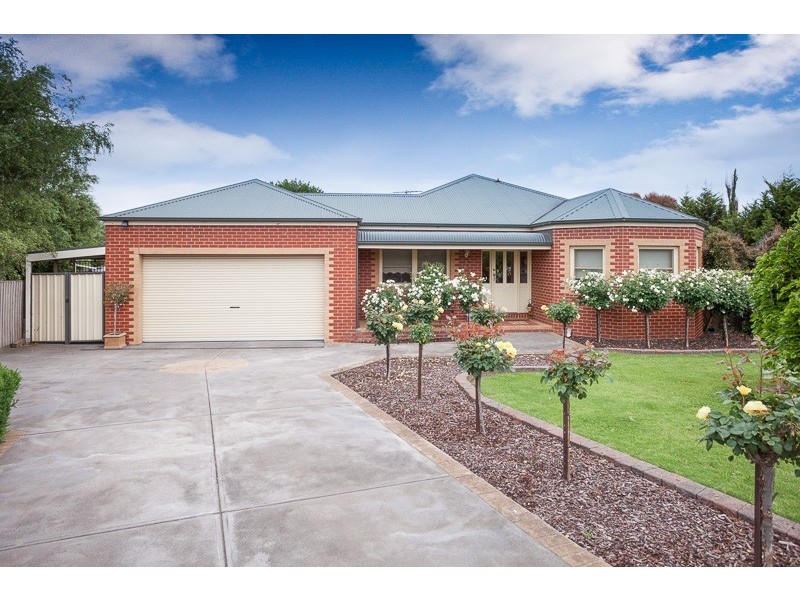 4 Olivia Court, Gisborne VIC 3437