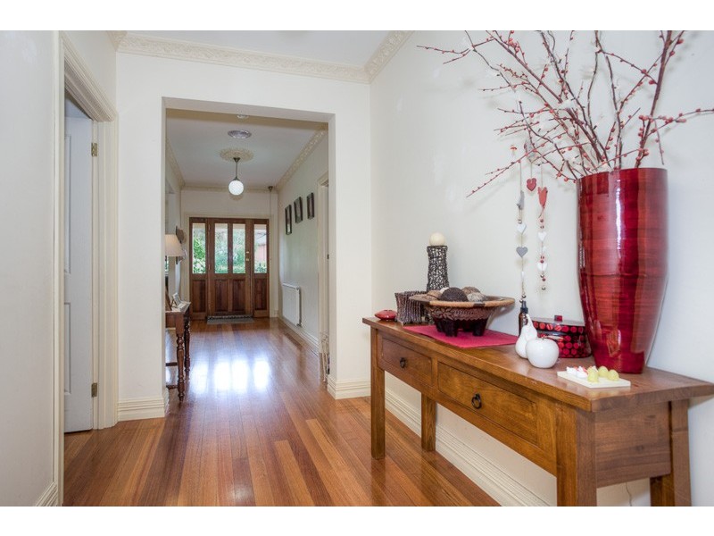 4 Olivia Court, Gisborne VIC 3437