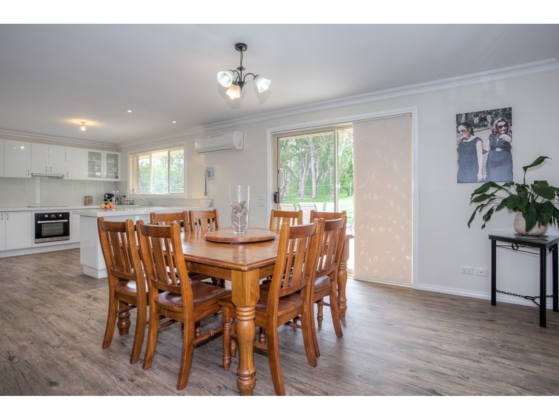 75 Outawood Rise, Gisborne VIC 3437