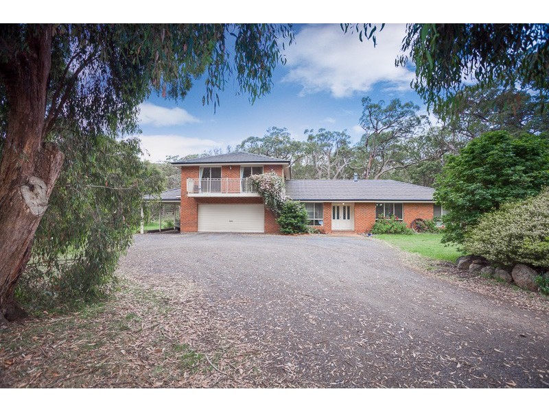 75 Outawood Rise, Gisborne VIC 3437