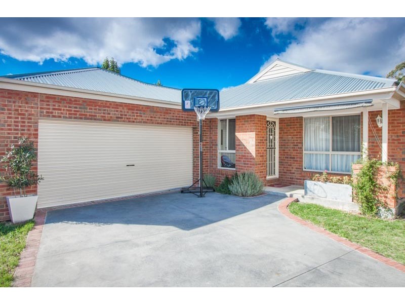 18a Howey Street, Gisborne VIC 3437