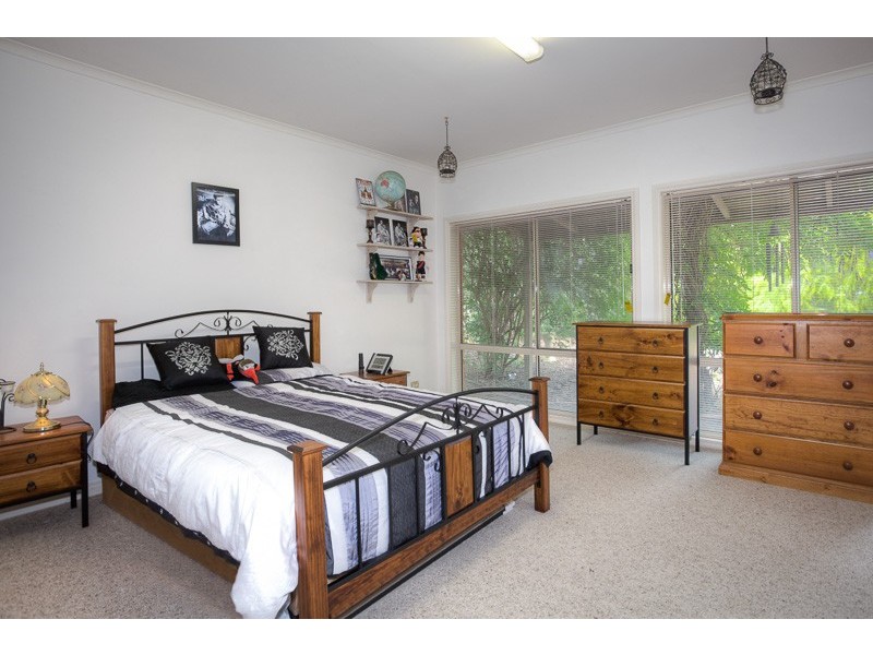 26 Lansdowne Street, Macedon VIC 3440