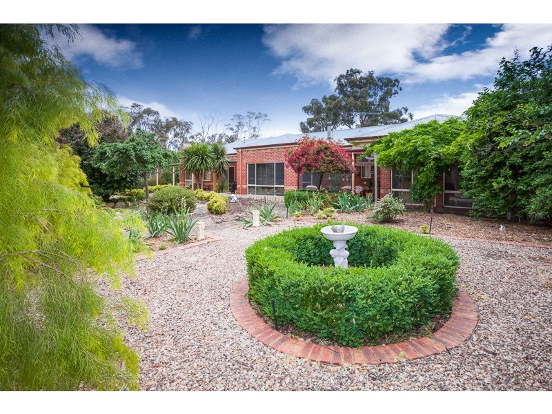 26 Lansdowne Street, Macedon VIC 3440