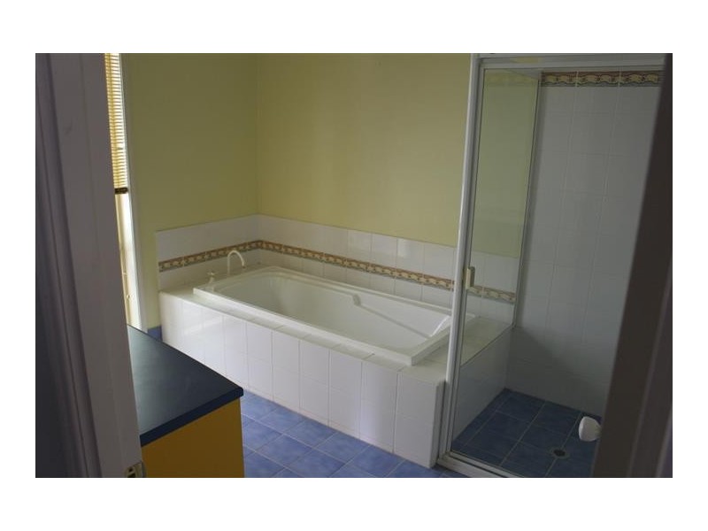 44 Dalray Crescent, New Gisborne VIC 3438