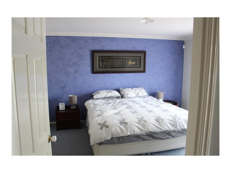 44 Dalray Crescent, New Gisborne VIC 3438