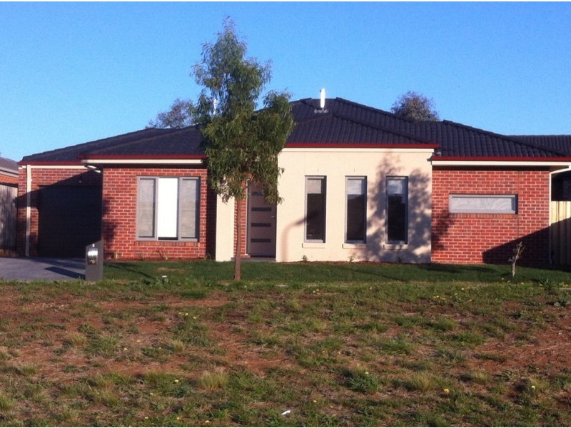 2 Trott Street, Sunbury VIC 3429