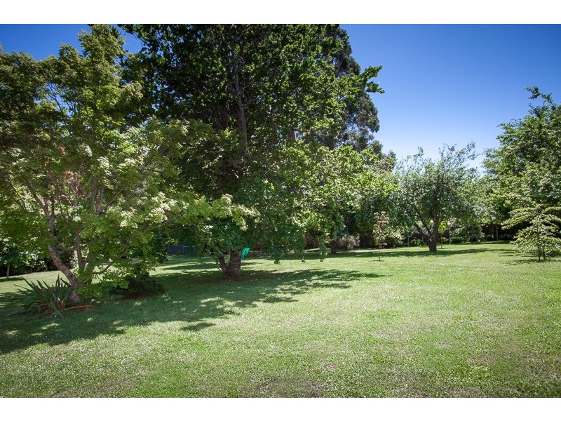 8 (Lot 6) Douglas Road, Mount Macedon VIC 3441