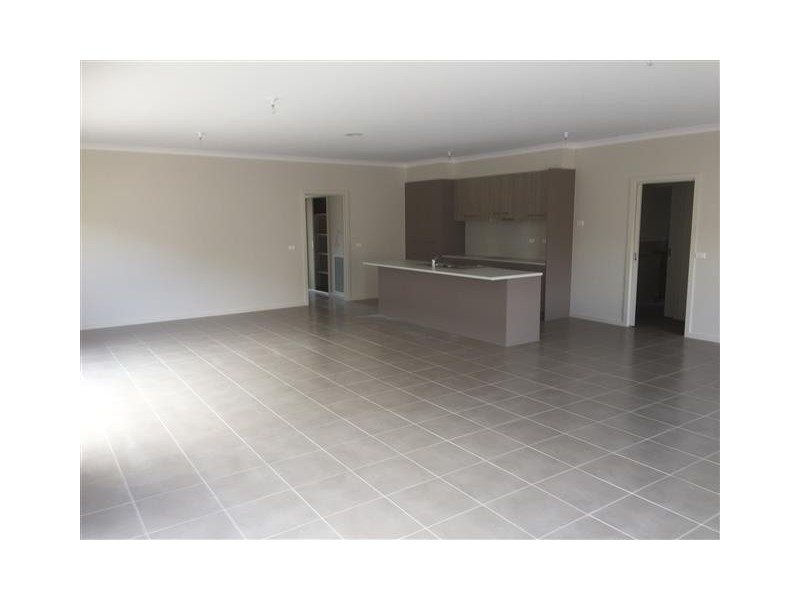 1B Tree Change Way, Woodend VIC 3442