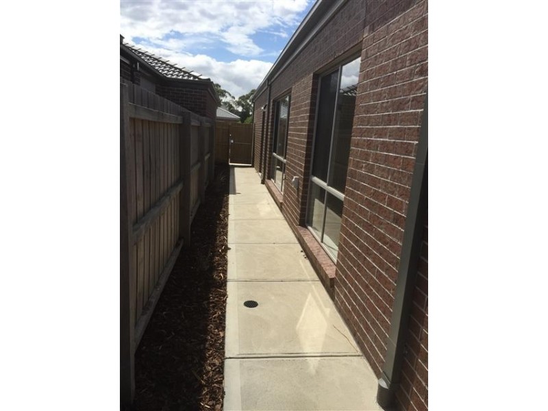 1B Tree Change Way, Woodend VIC 3442