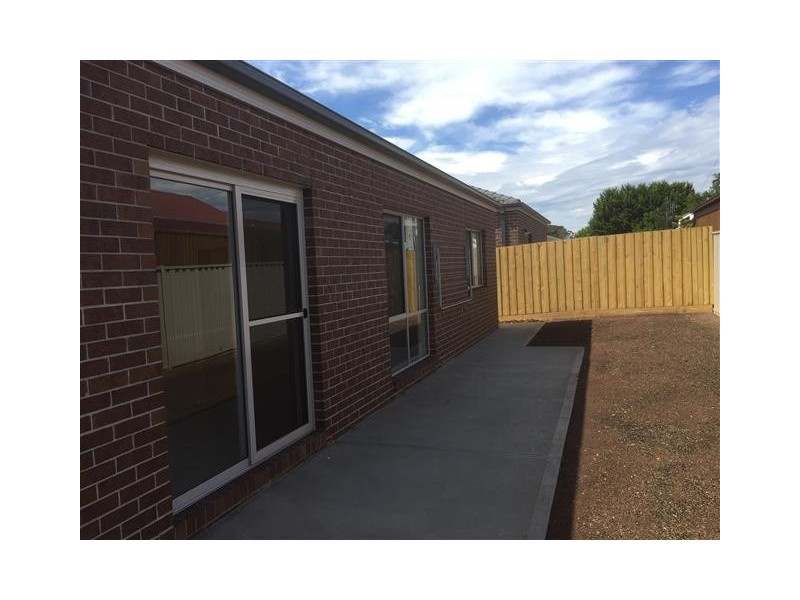 1B Tree Change Way, Woodend VIC 3442