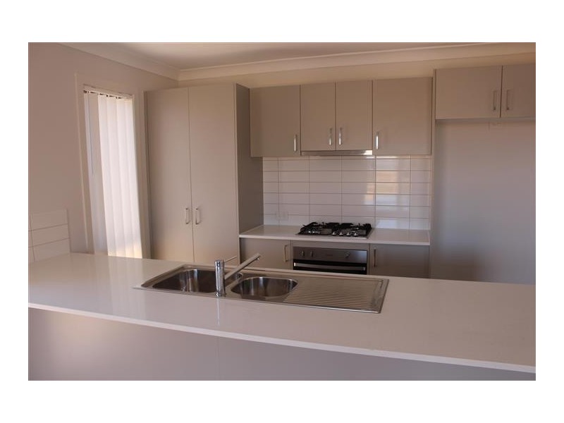 4 Holding Way, Doreen VIC 3754