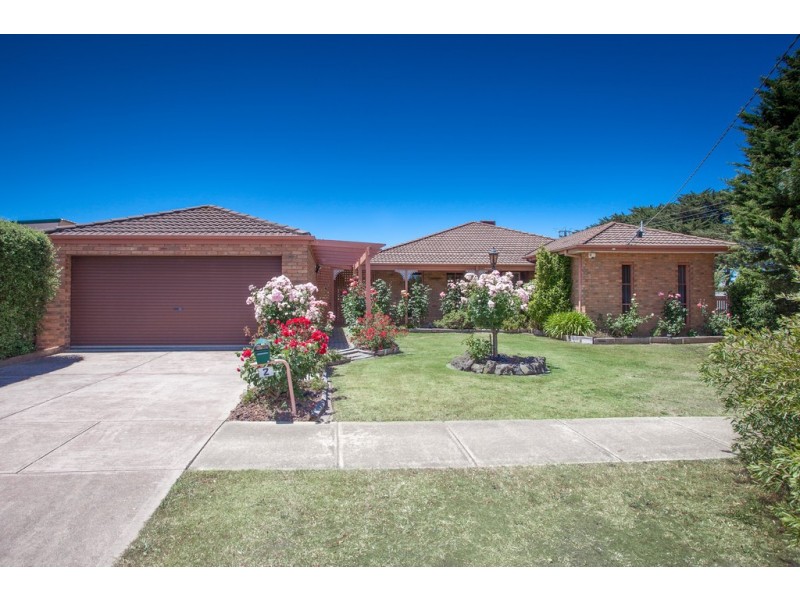 2 Mountainview Way, Gisborne VIC 3437