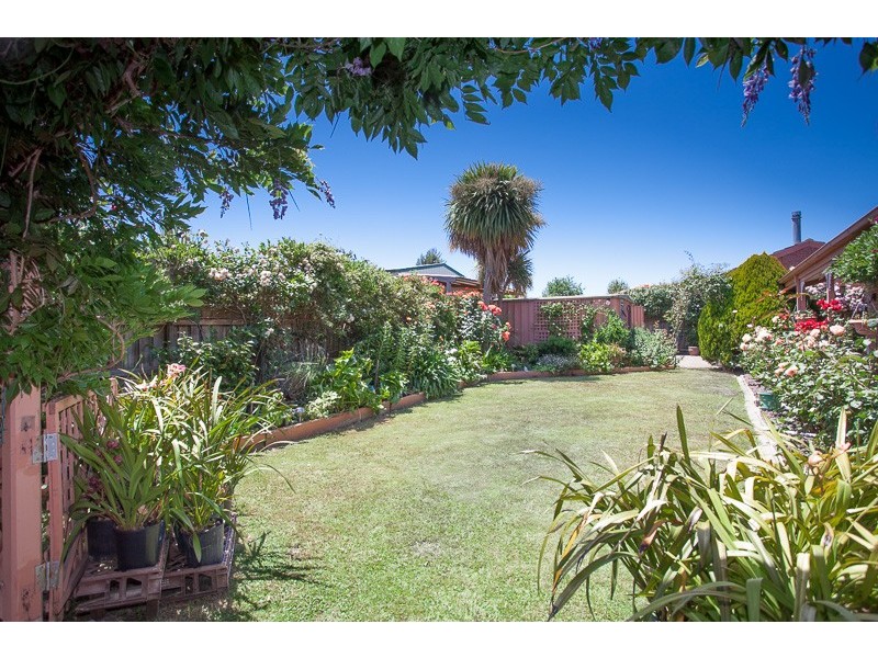 2 Mountainview Way, Gisborne VIC 3437