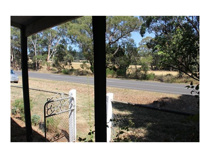 1080 Woodend/ Romsey Road, Hesket VIC 3442