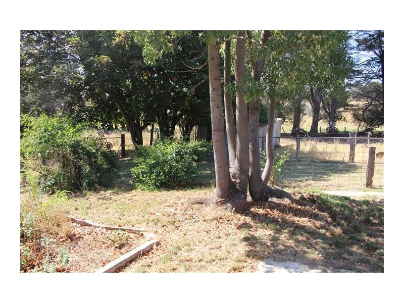 1080 Woodend/ Romsey Road, Hesket VIC 3442