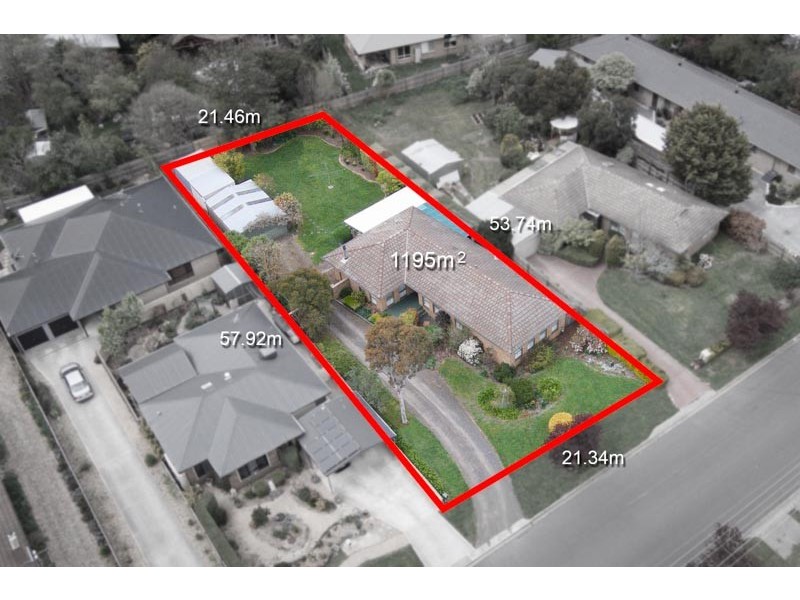 21 Worcester Road, Gisborne VIC 3437