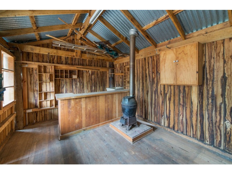 6 Scenic Court, Gisborne VIC 3437