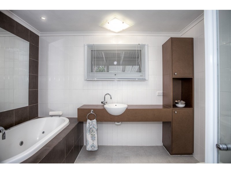 8 Zig Zag Road, Mount Macedon VIC 3441