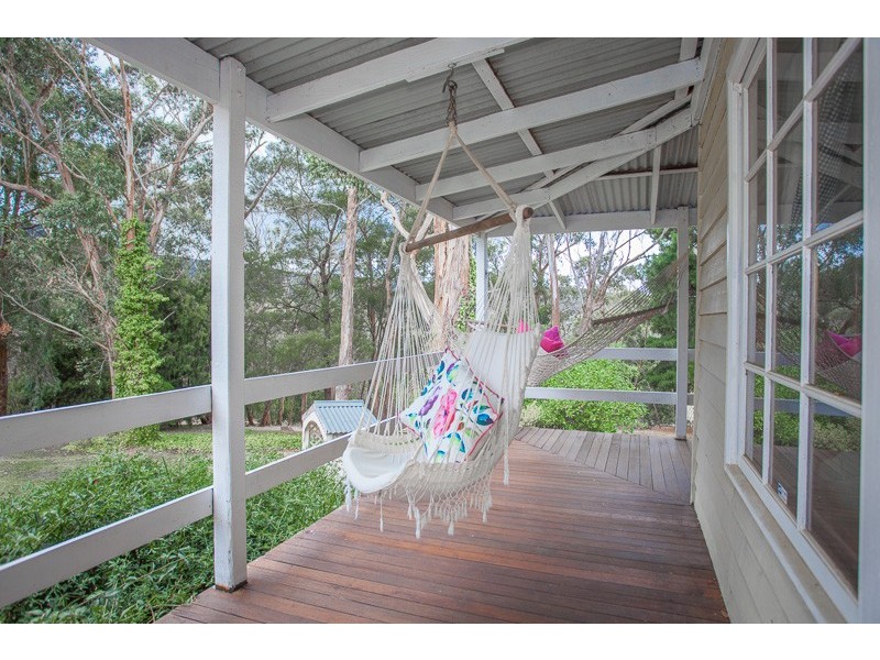 8 Zig Zag Road, Mount Macedon VIC 3441