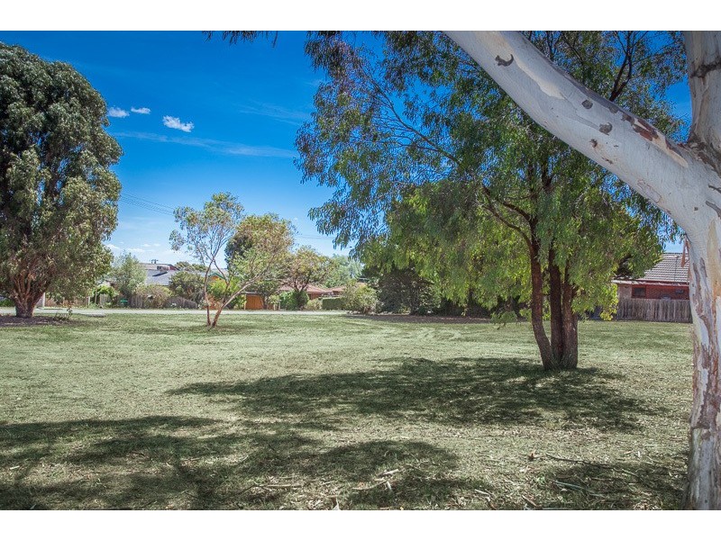 21 Scenic Court, Gisborne VIC 3437