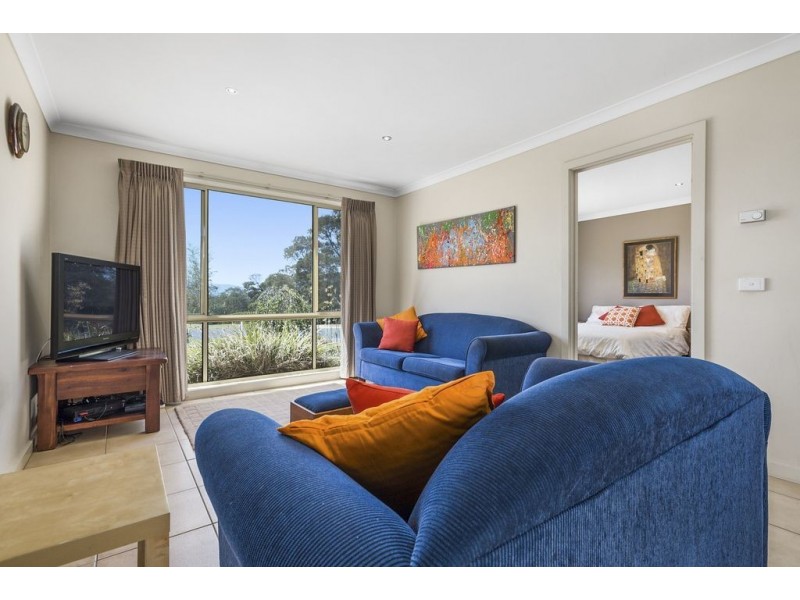 33 Wyralla Crescent, Gisborne VIC 3437