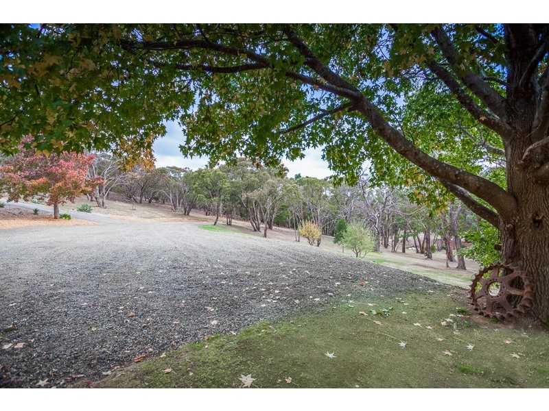 110 Kirribilli Road, New Gisborne VIC 3438