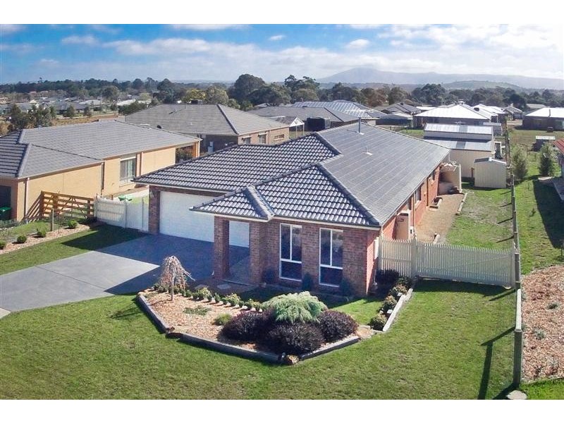 3 Thomas Place, Gisborne VIC 3437