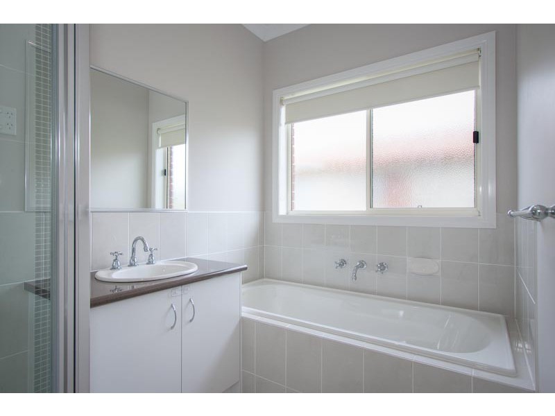 3 Thomas Place, Gisborne VIC 3437