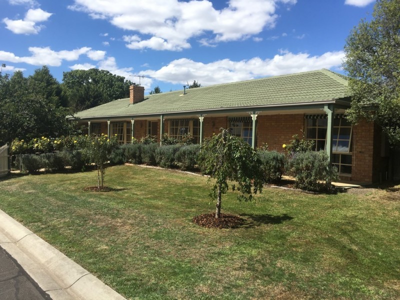 6 Chessy Park Drive, New Gisborne VIC 3438