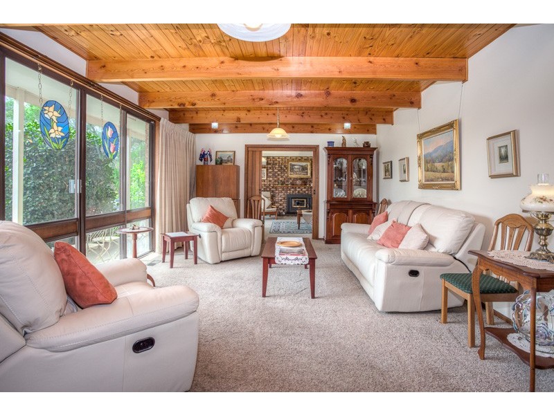 53 High View Crescent, Gisborne VIC 3437