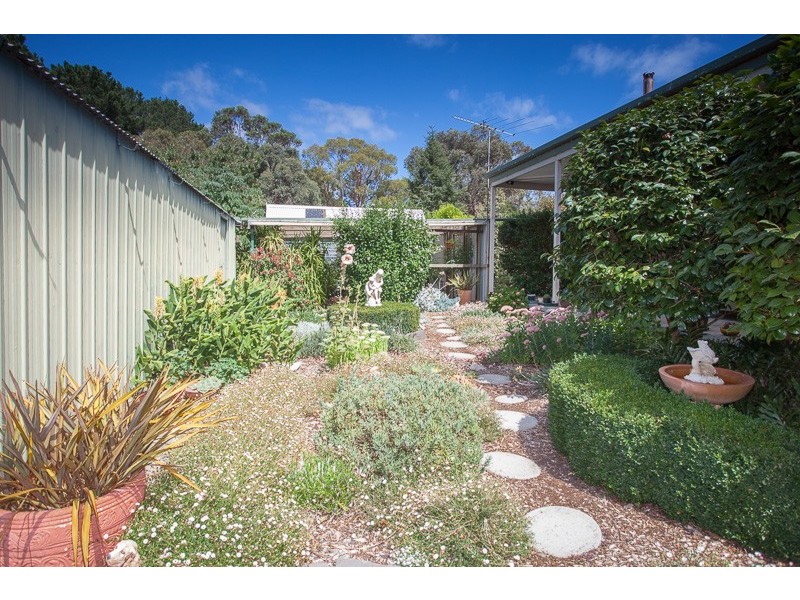53 High View Crescent, Gisborne VIC 3437