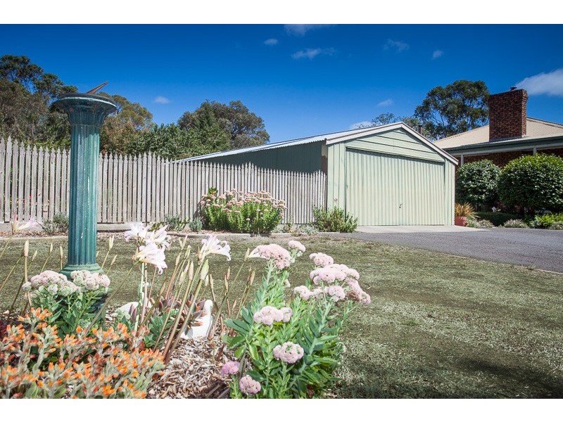 53 High View Crescent, Gisborne VIC 3437